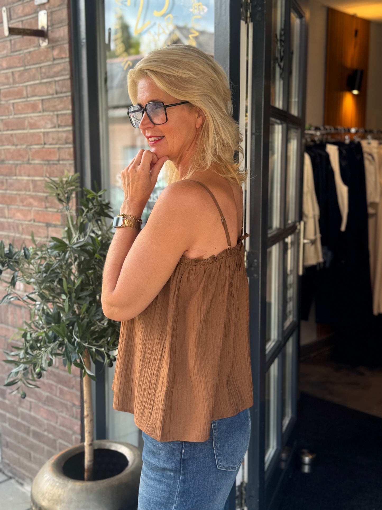Top Cael/ Camel