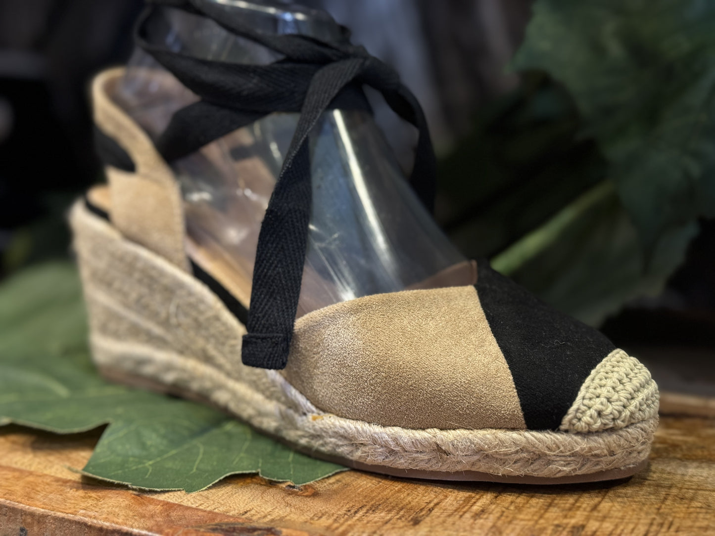 Sleehak | Black Beige