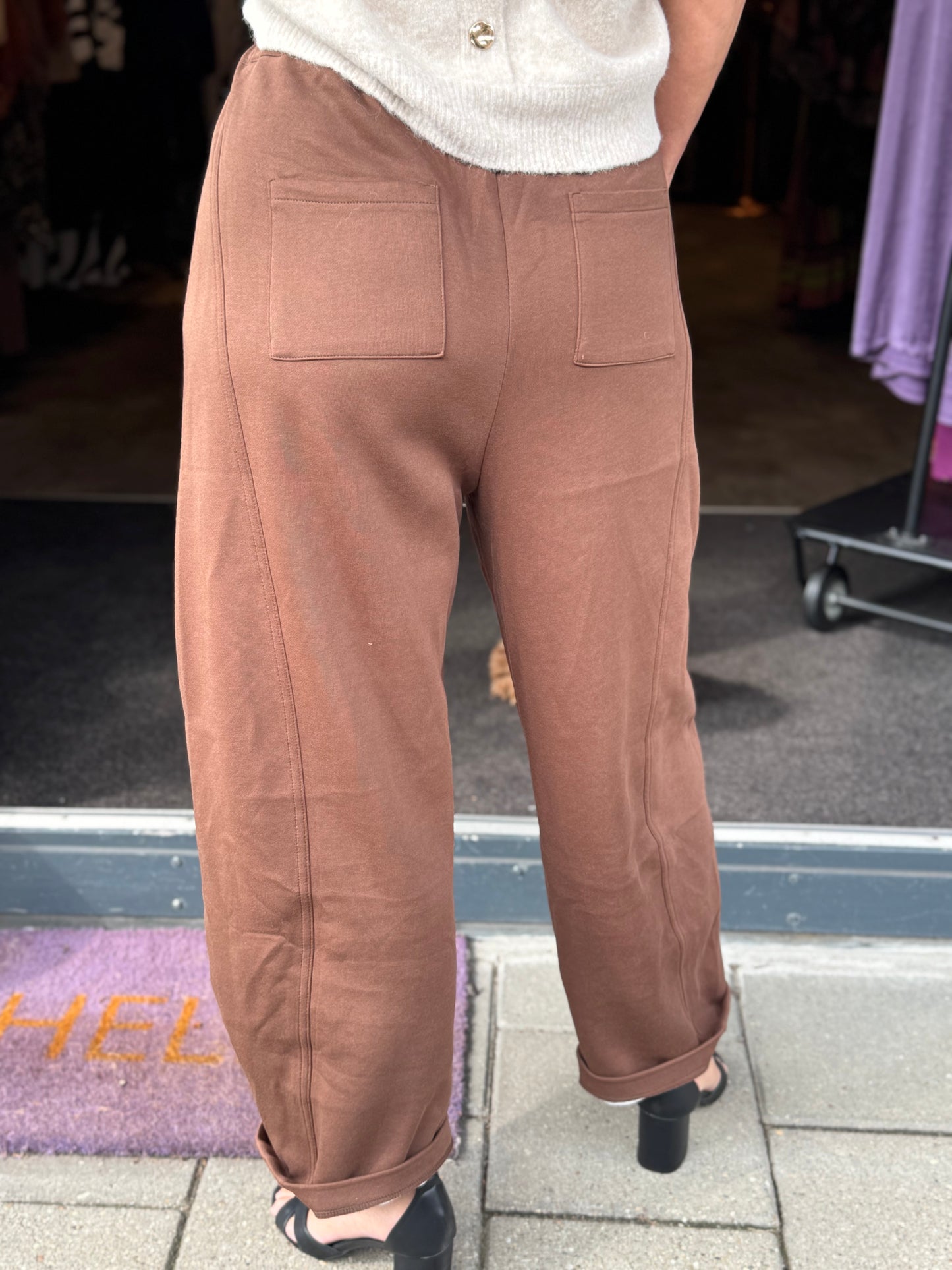 Broek Barrel Comphy/ Mocca
