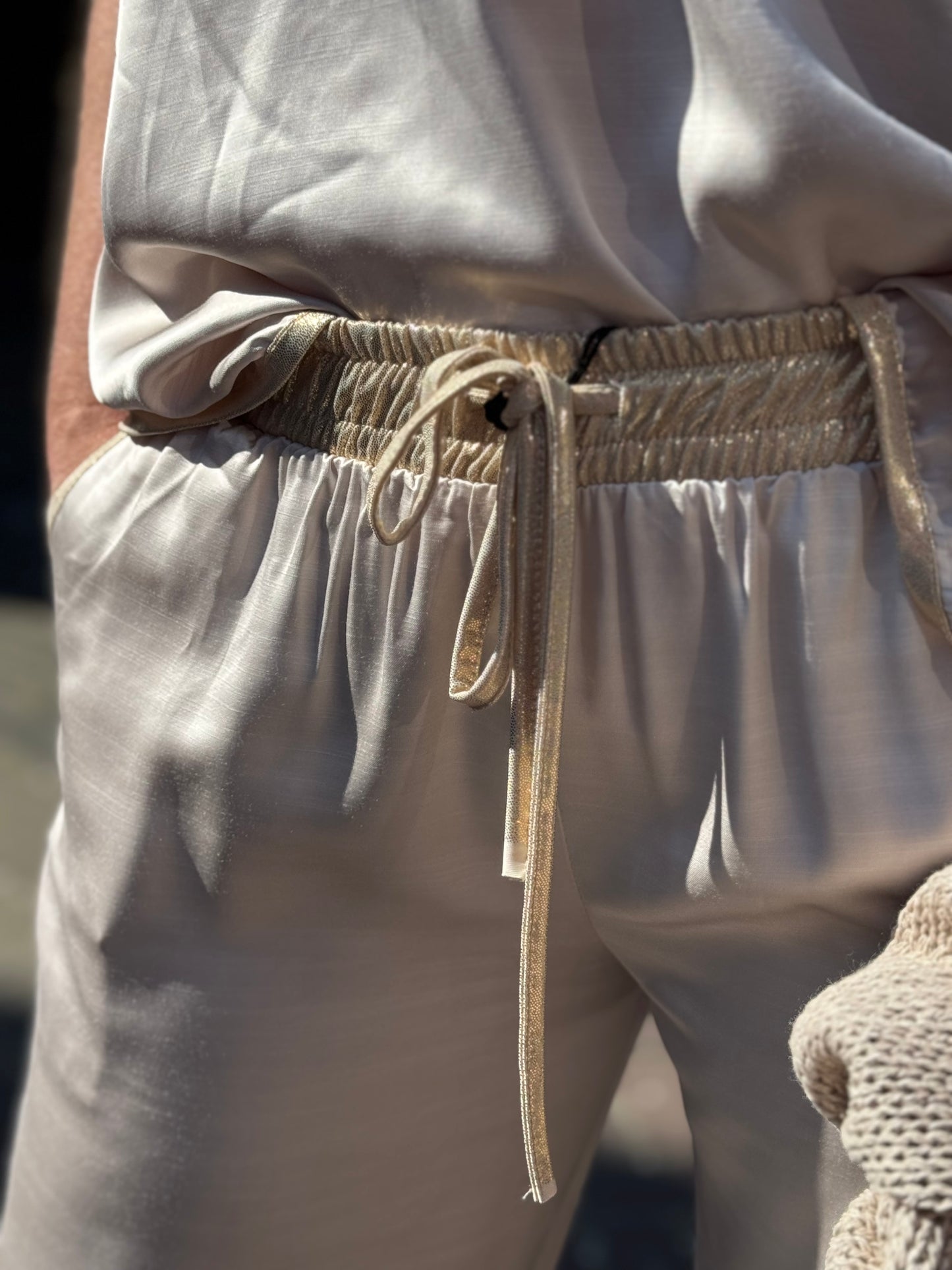 Broek Dyvie Gold/ champagne