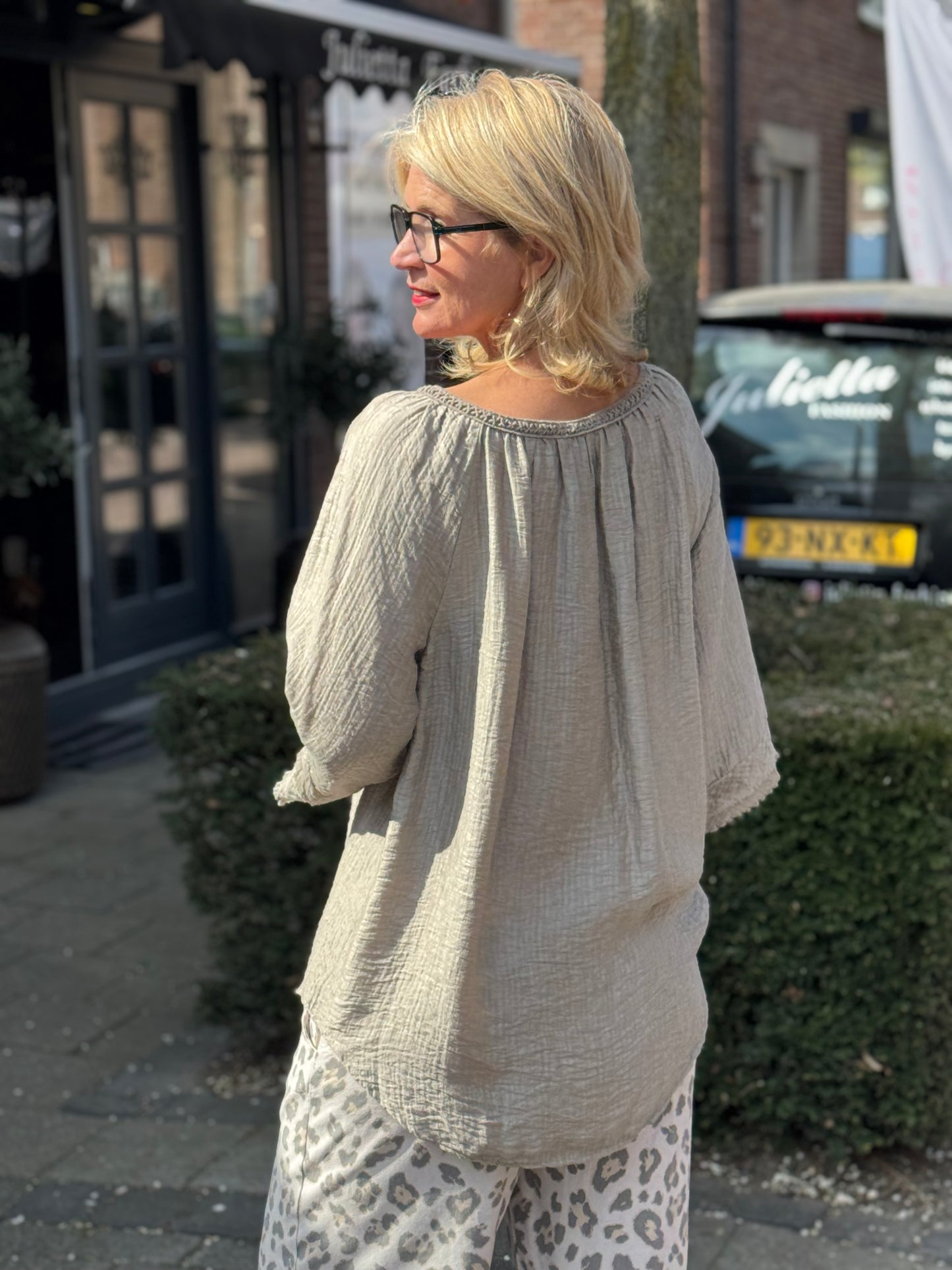 Blouse Sophie/ Taupe