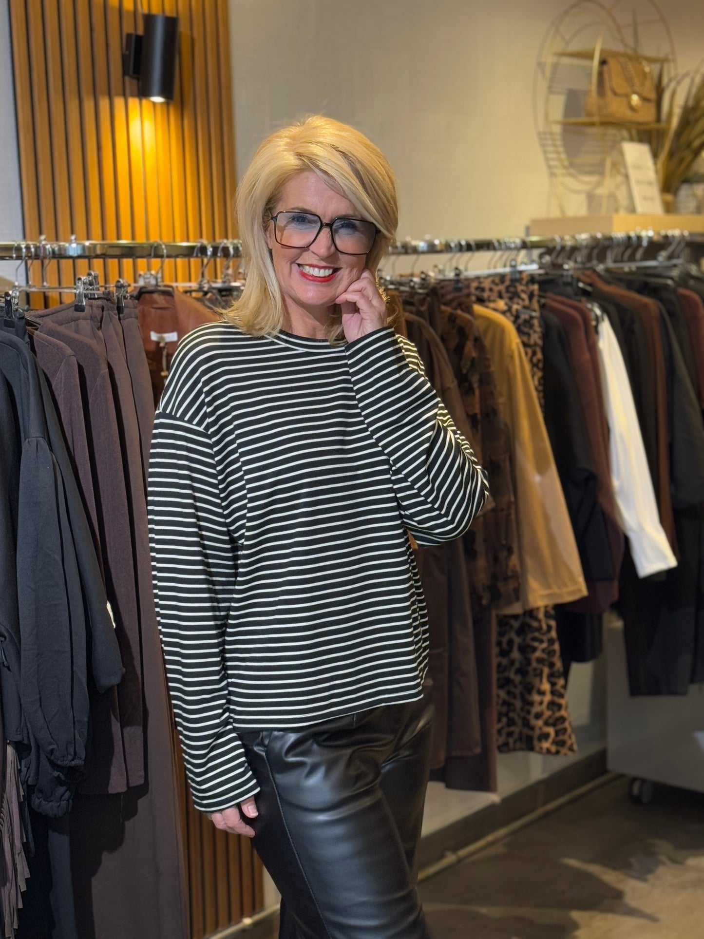 Shirt Lines/ zwart-wit