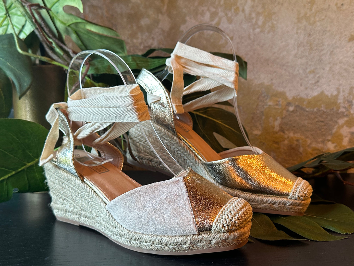 Sleehak | Beige Gold