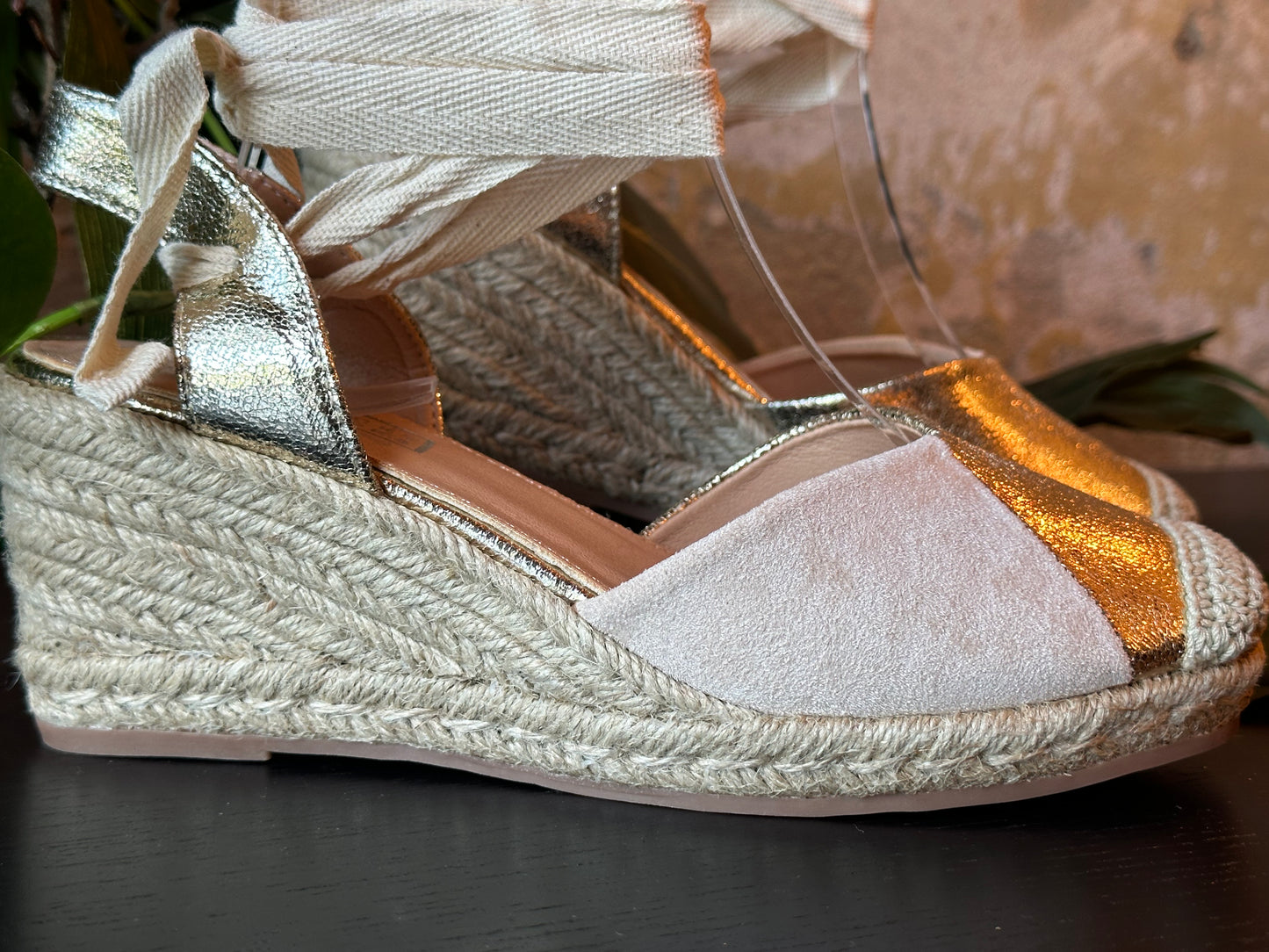 Sleehak | Beige Gold