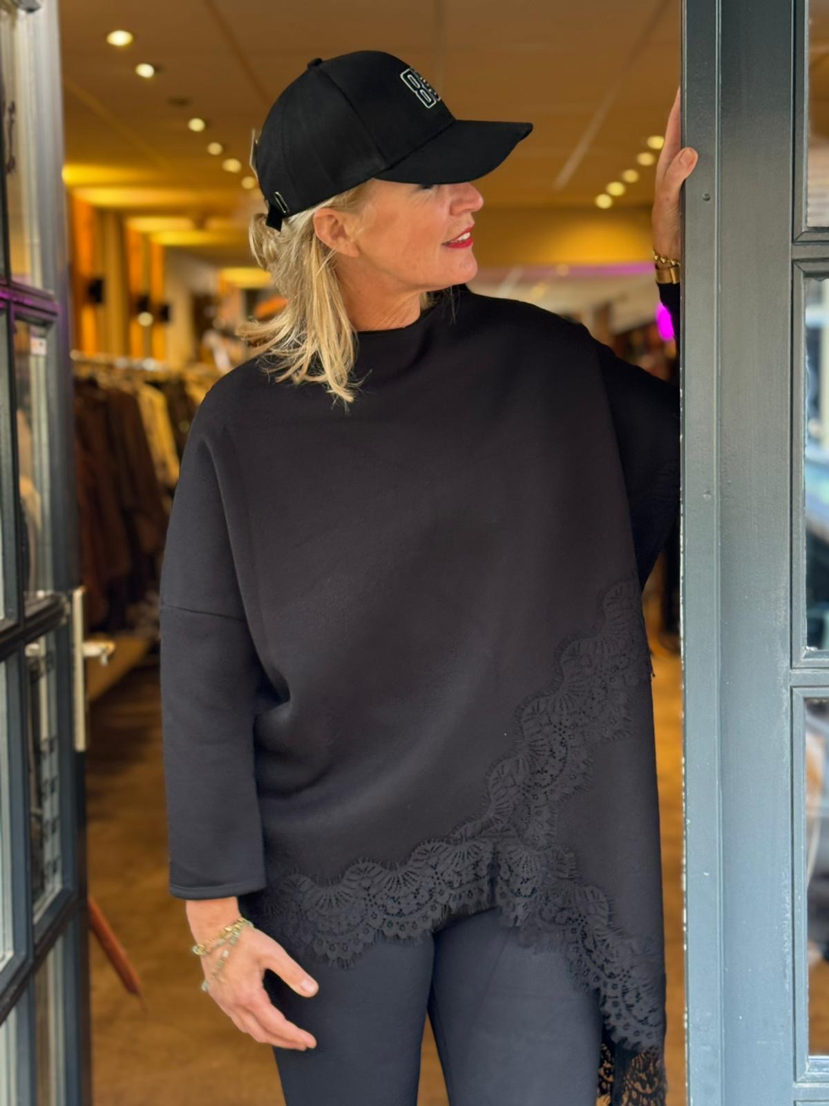 Sweater Lace / Zwart