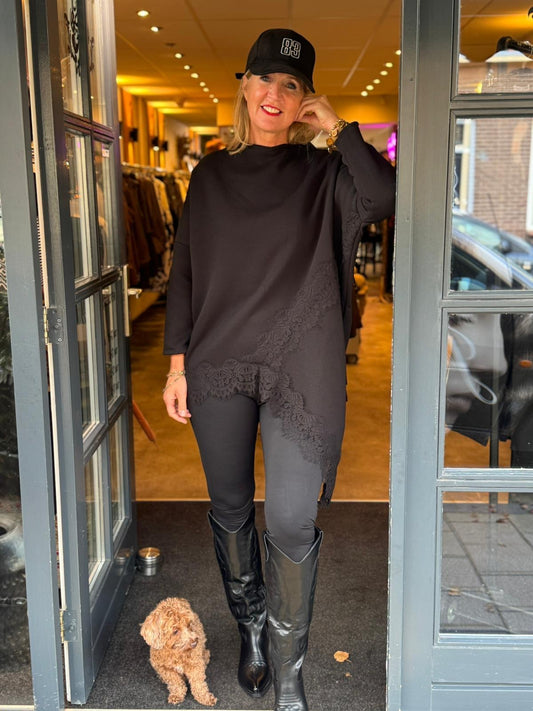 Sweater Lace / Zwart