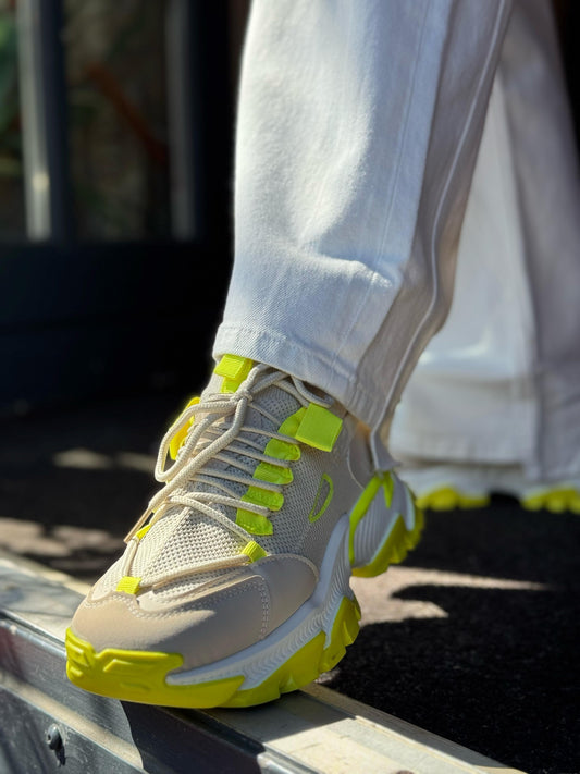 Sneaker neon