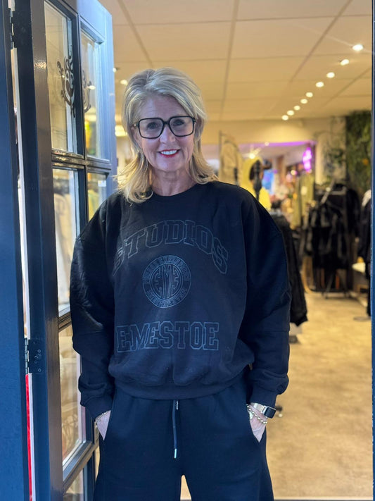 💥Sweater Studios/ Zwart