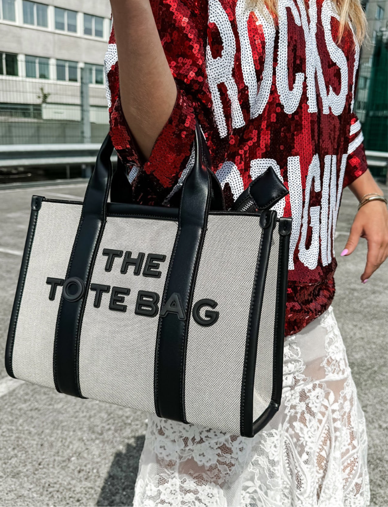 The Tote Bag/ zwart