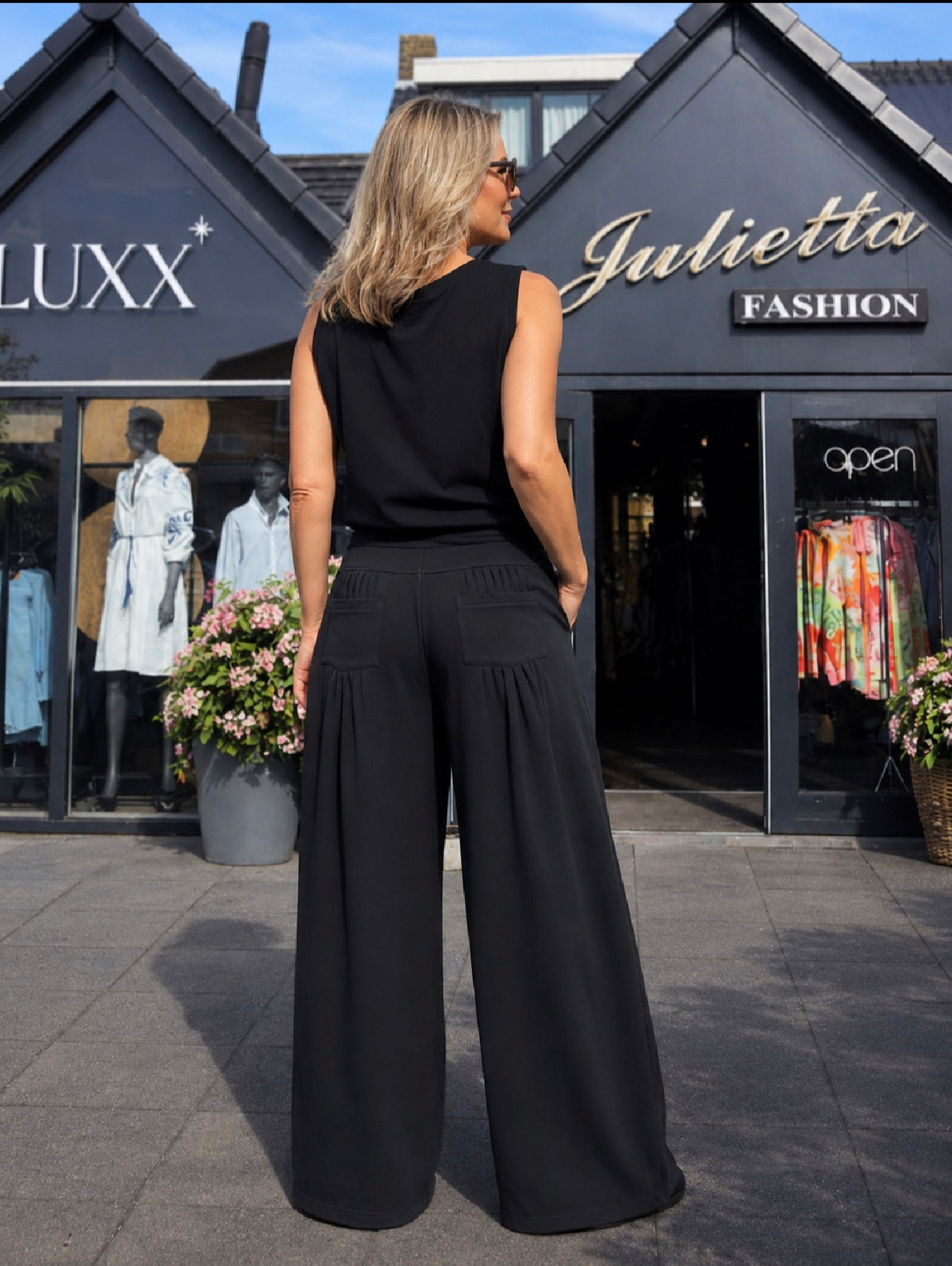 Mouwloos Sweater/ zwart