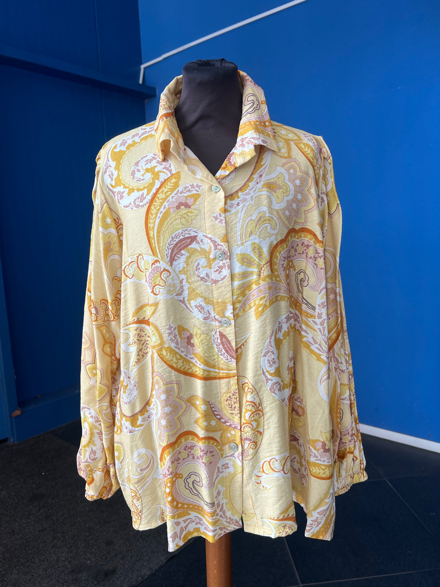 Blouse print geel