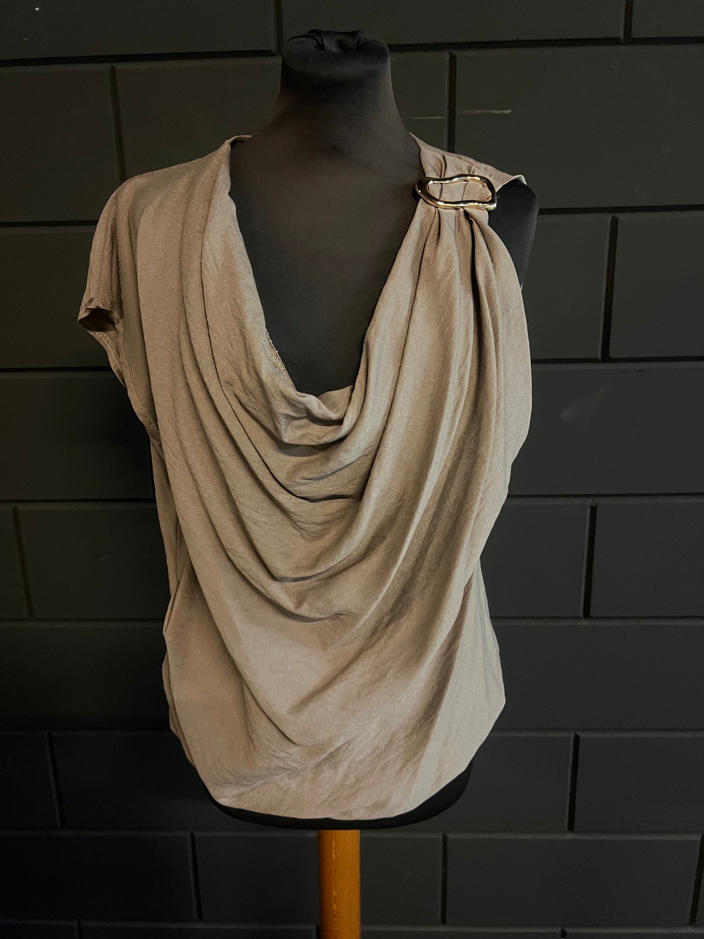 Top waterval / Taupe